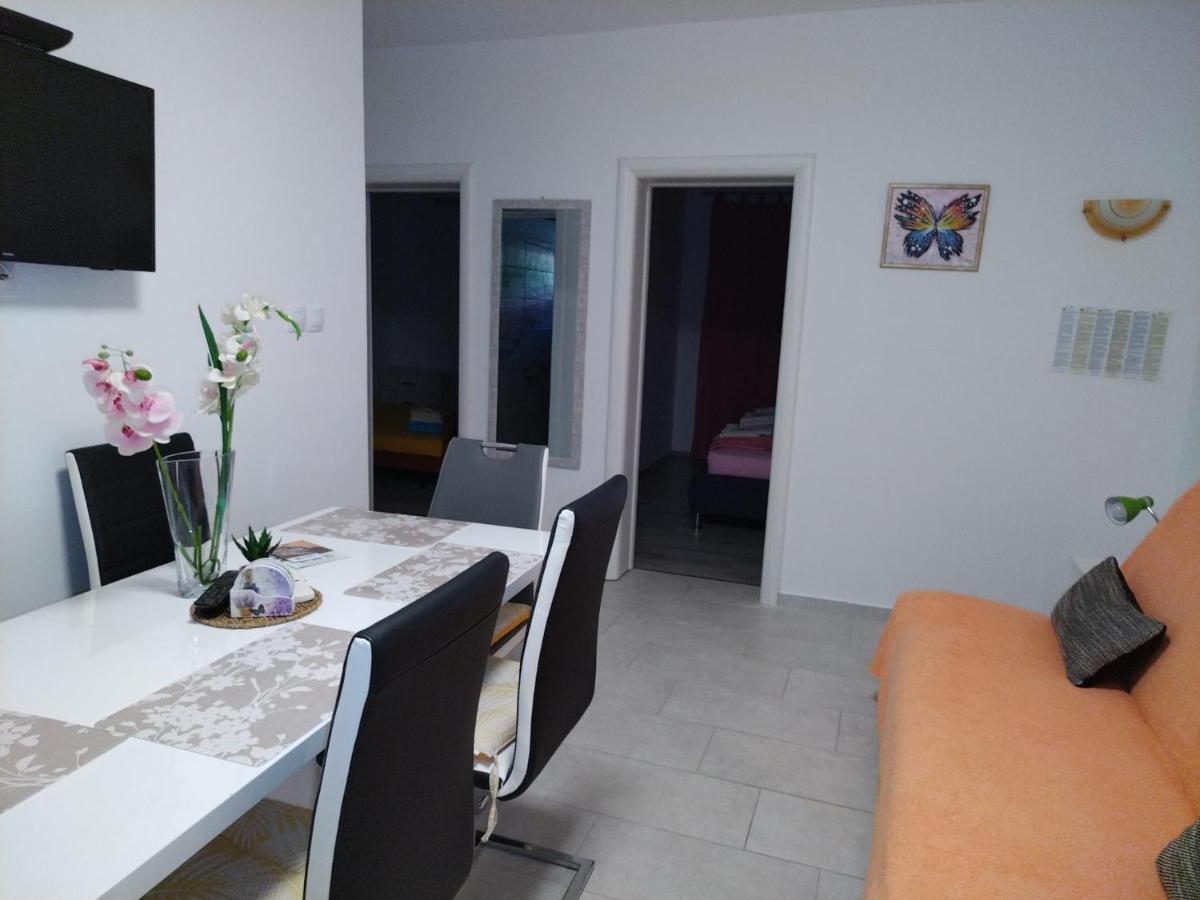 Apartmani Katarina Barbat na Rabu Eksteriør billede