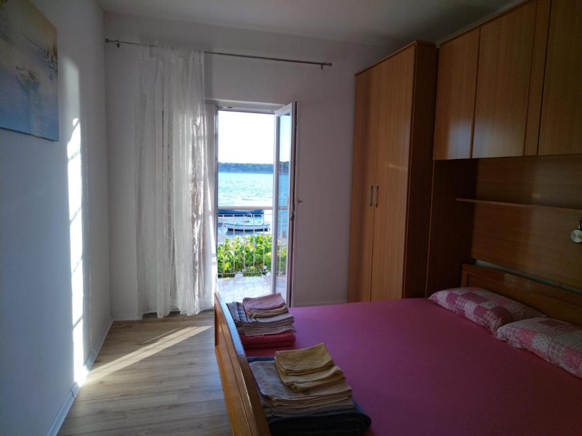 Apartmani Katarina Barbat na Rabu Eksteriør billede